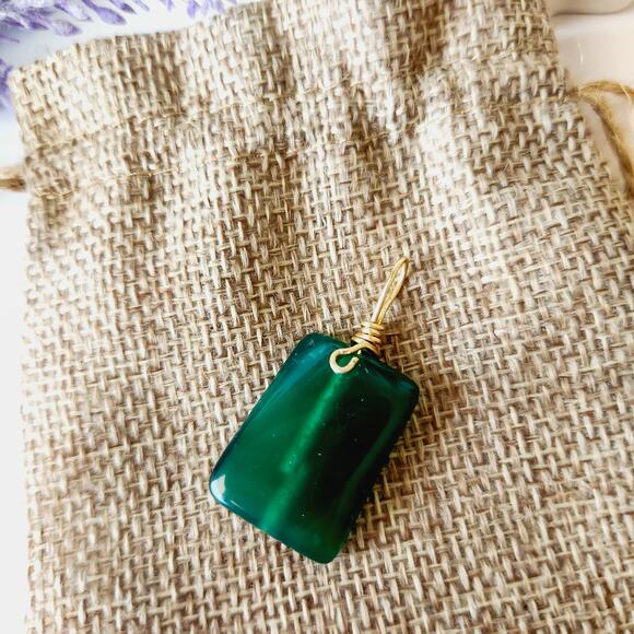 Gold Wire Wrapped Green Agate Stone Earrings and Pendant, Boho Chic, Minimalist - Picture 10 of 11